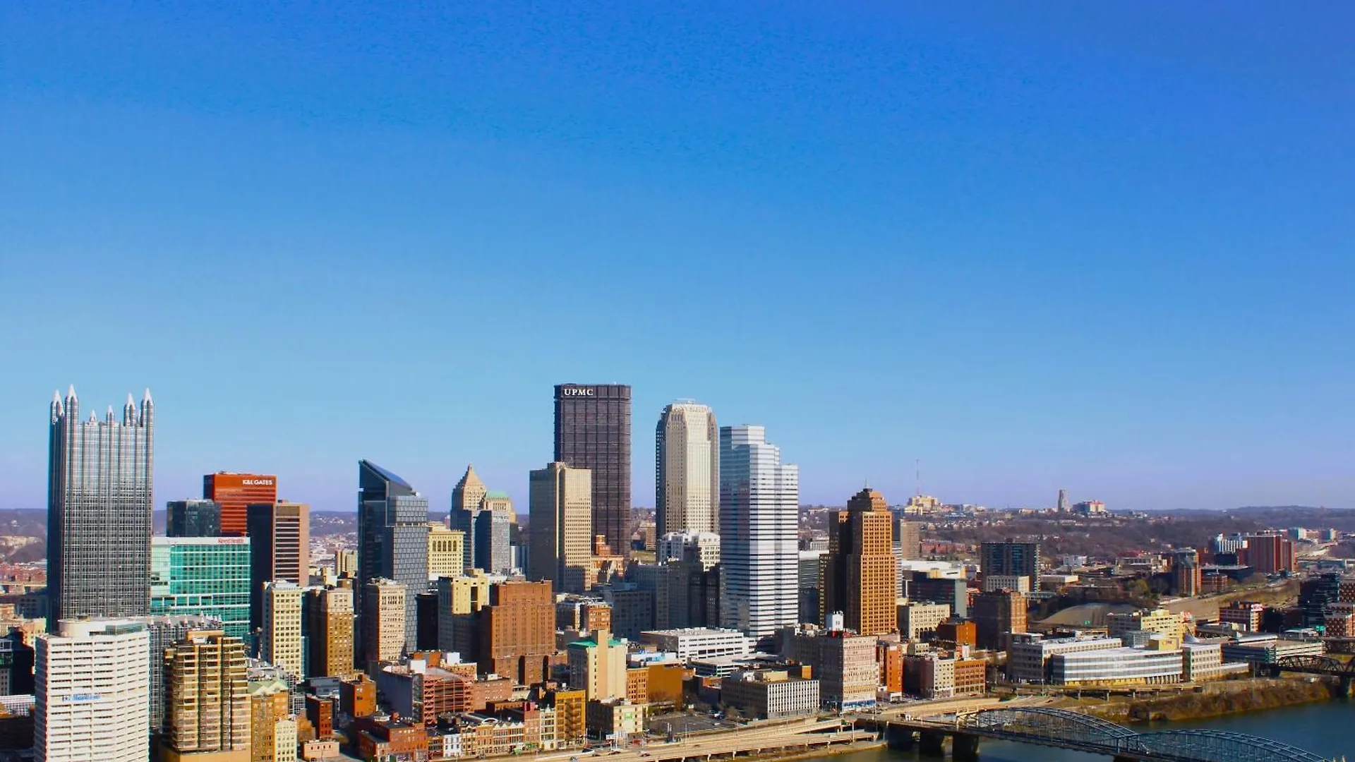 Comfy 3 Bedroom - Family Friendly Apt - City Access Pittsburgh United States